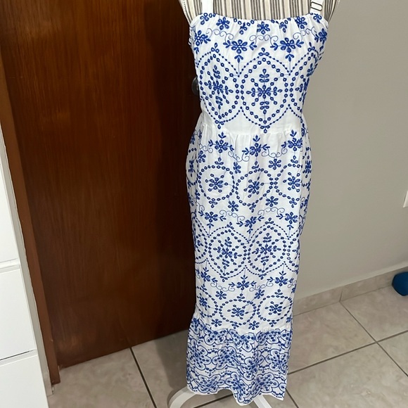 Very Cute 👗 Dress - Picture 1 of 4